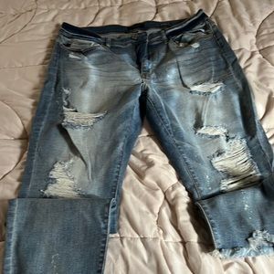 Judy Blue boyfriend fit - painted style. Size 18